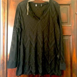 Cute Sheer Pattern Top Sz 2X